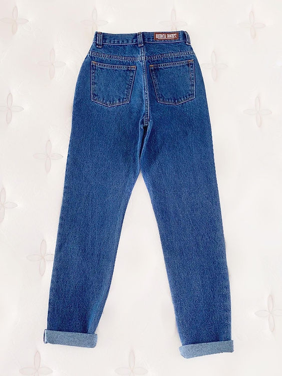 Pantalón estilo Mom Jeans de mezclilla, Azul Claro