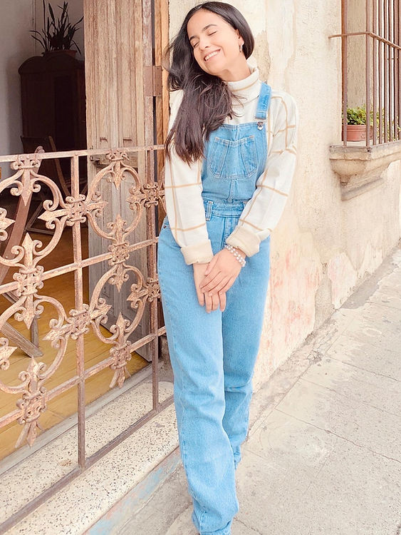 Overol estilo pantalón, de mezclilla, color celeste