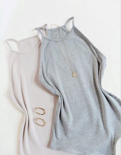 Blusa de algodón, sin mangas, estilo body.