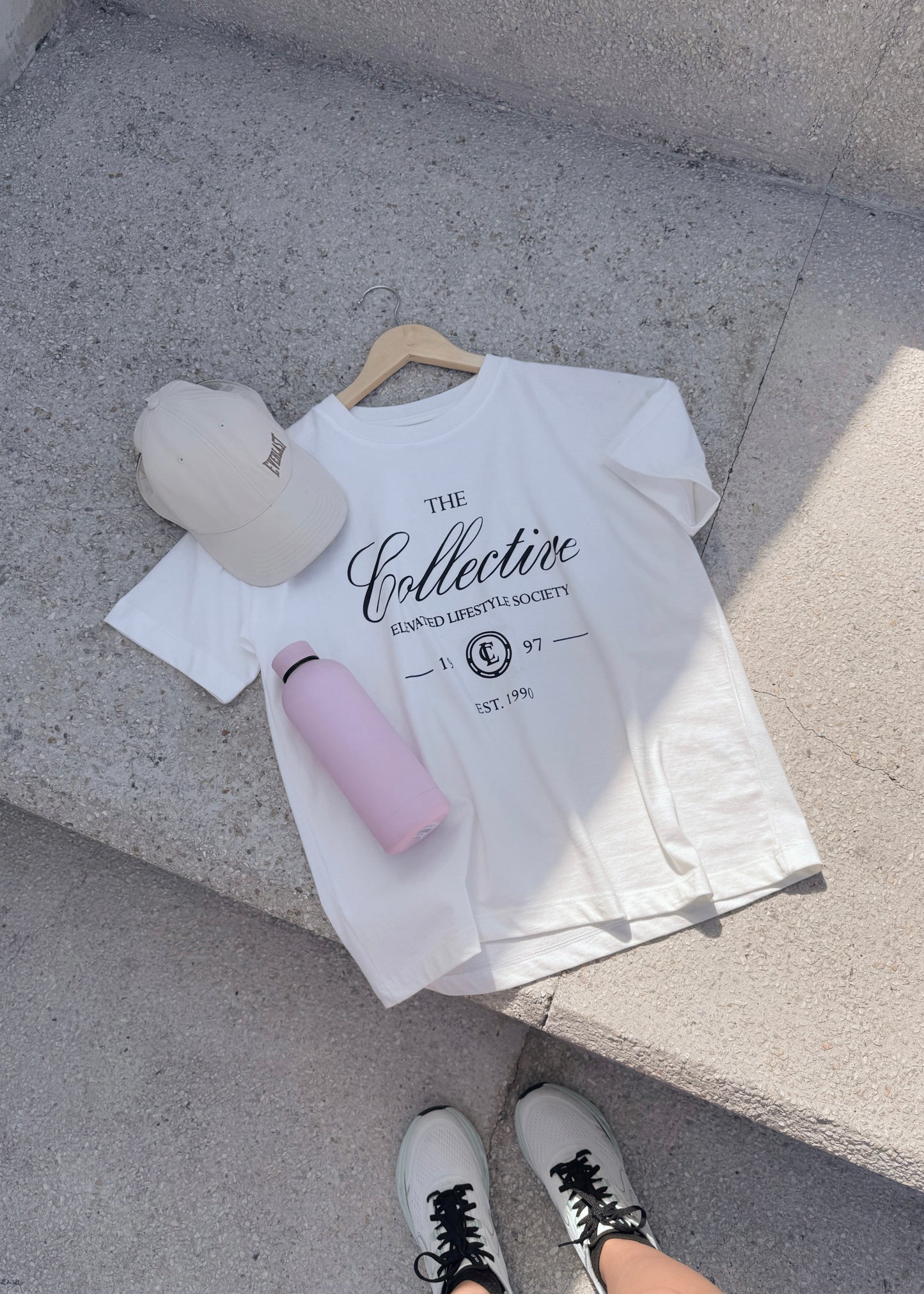 "The collective", blusa tipo t-shirt, para dama, diseño oversize, de edición especial.