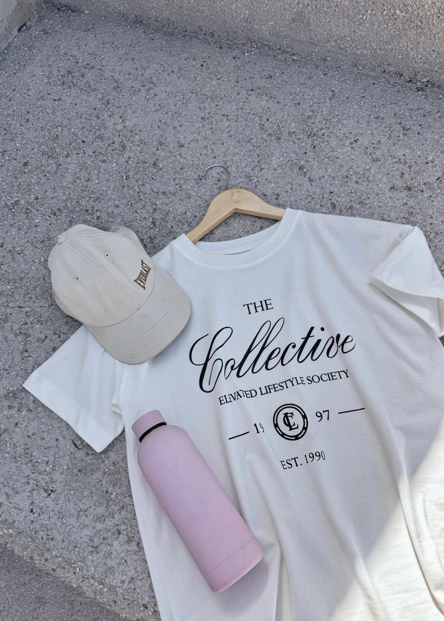 "The collective", blusa tipo t-shirt, para dama, diseño oversize, de edición especial.
