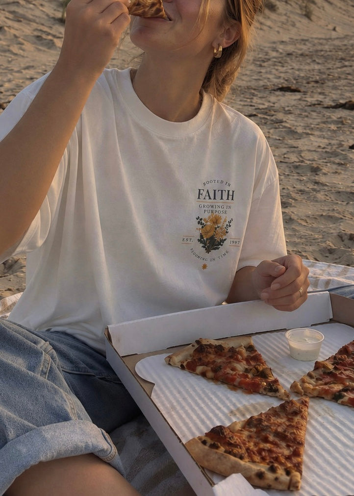 "Growing in purpose", blusa tipo t-shirt, para dama, diseño oversize, de edición especial.