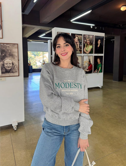 "Modesty", suéter para dama, de edición especial, estilo hoodie.