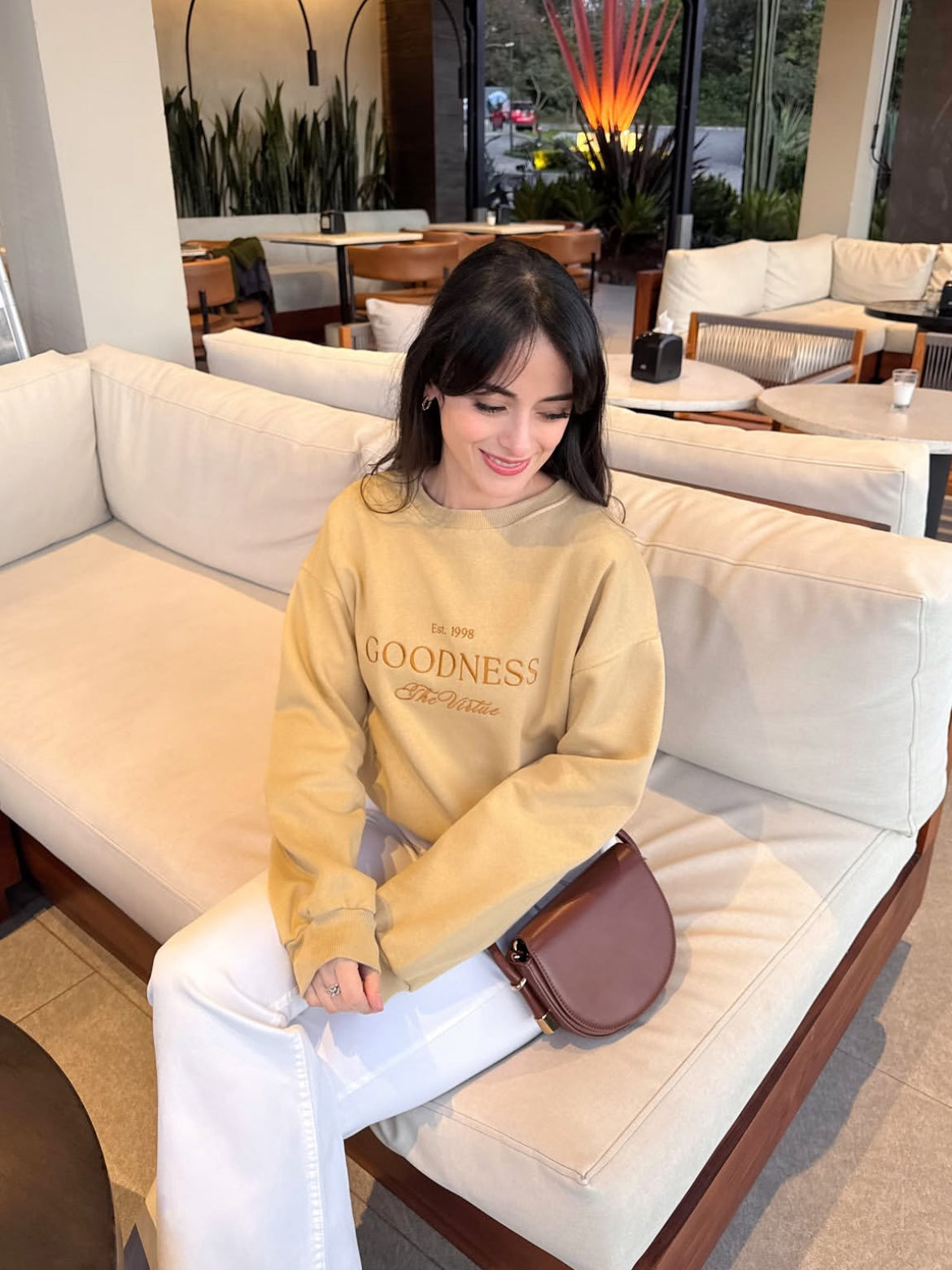 "Bondad es la virtud", suéter de edición especial, estilo hoodie, para dama, color beige claro.