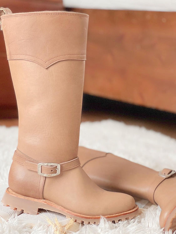 Botas altas, de cuero original – Essencia Concept