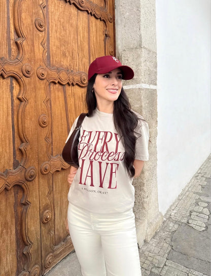 Blusa de dama, tipo T-shirt, llamada cada proceso tiene una razón.
