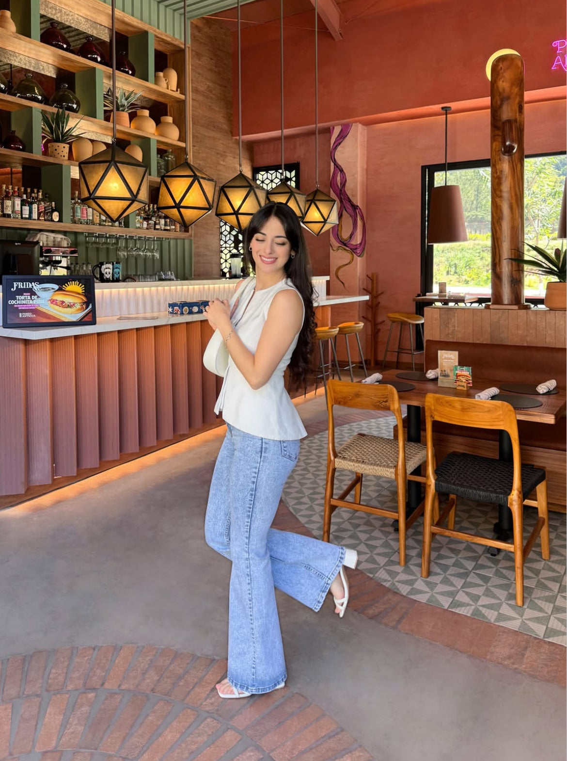 Pantalón estilo campana, edición especial, de lona estrech, celeste nevado.