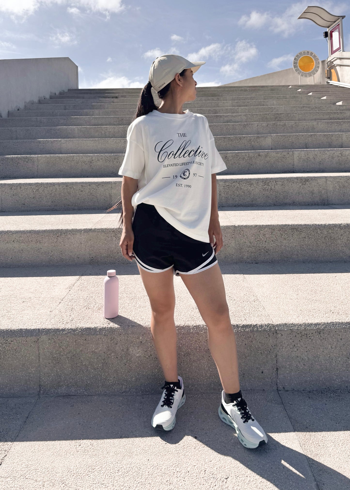 "The collective", blusa tipo t-shirt, para dama, diseño oversize, de edición especial.
