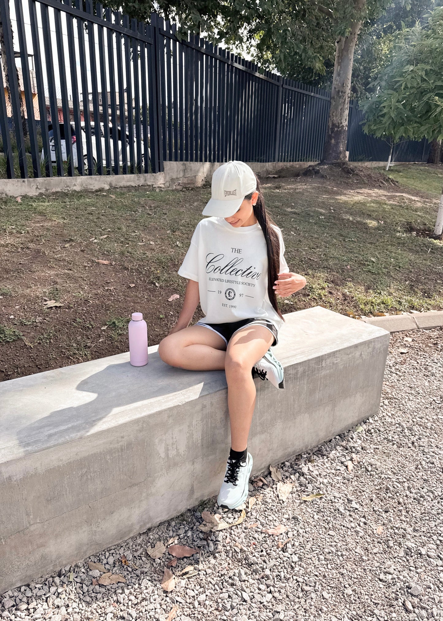"The collective", blusa tipo t-shirt, para dama, diseño oversize, de edición especial.