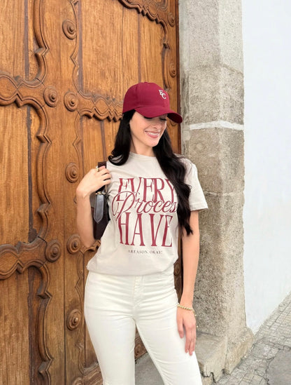 Blusa de dama, tipo T-shirt, llamada cada proceso tiene una razón.
