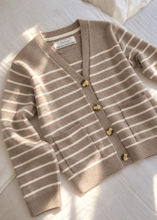 Suéter tipo cárdigan, para dama, de lana extra suave, color beige con líneas crema, edición especial.