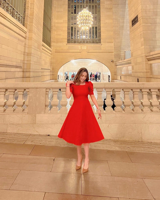 Un vestido Rojo en la ciudad