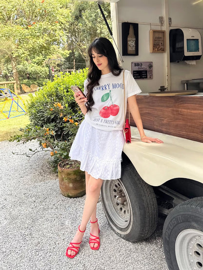 Blusa de dama, tipo T-shirt, llamada, sólo una chica bonita.